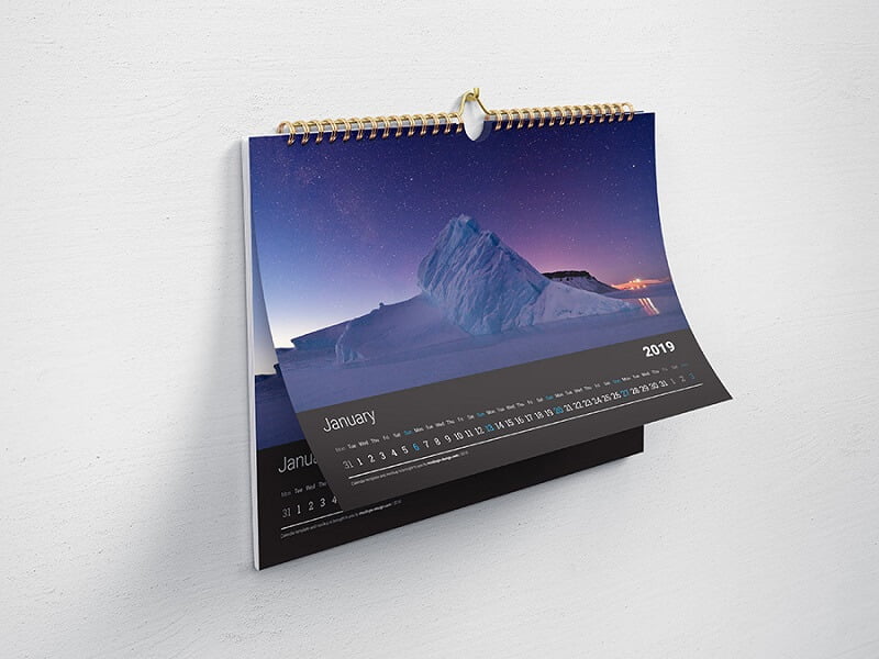 Free horizontal wall calendar mockup